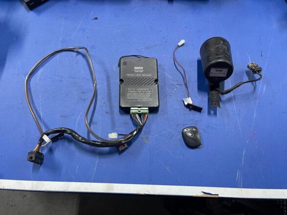 OEM E36 Keyless Entry / Alarm System