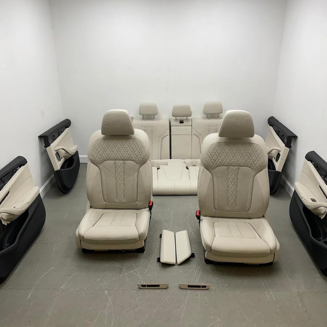 BMW 5 G30 INTERIOR SEATS COMFORT DOOR CARDS LEATHER BLACK HEATED SET 1 BMW 5 G30 INTERIOR SEATS COMFORT DOOR CARDS LEATHER BLACK HEATED SET